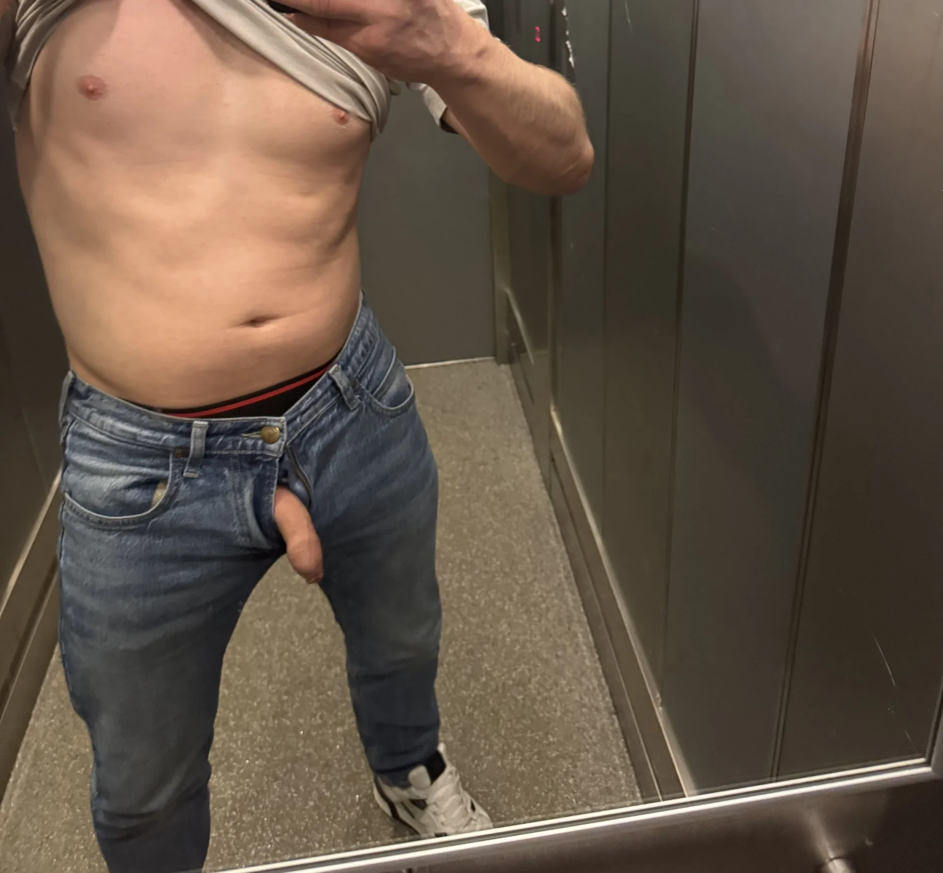 XXX Porn Photo of Nude BisexualMen1993 4