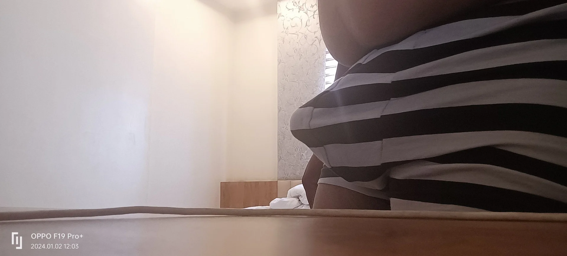 XXX Porn Photo of Nude Hunk-Hand6 20