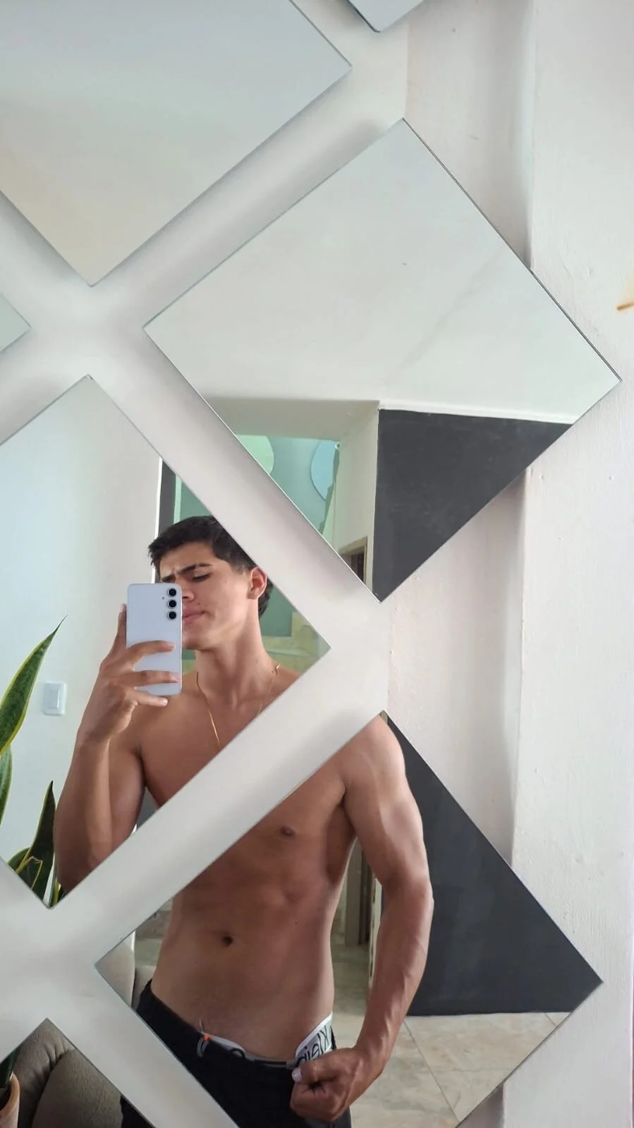 XXX Porn Photo of Nude GeroMartinezs 2