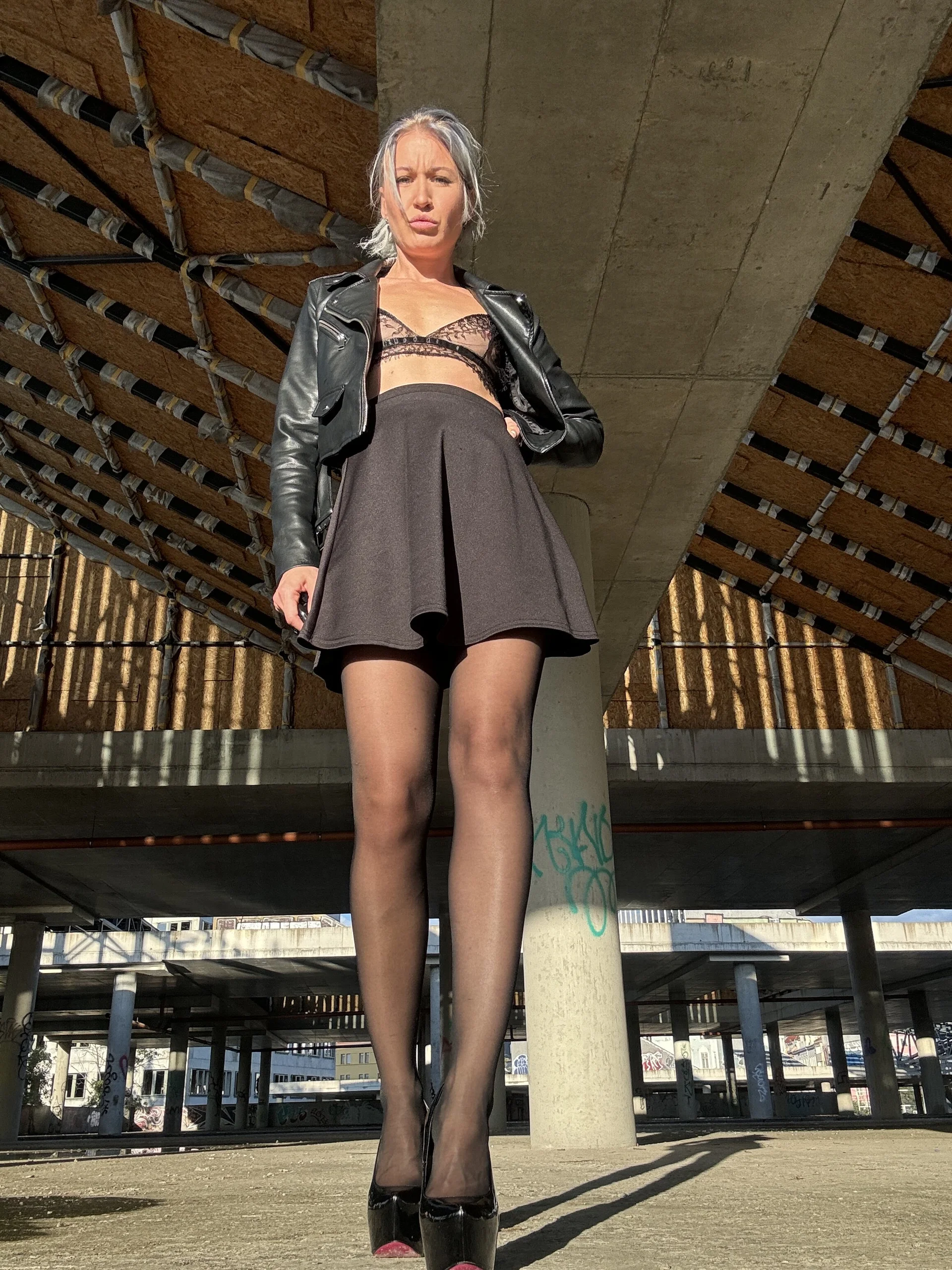 Dina-Light