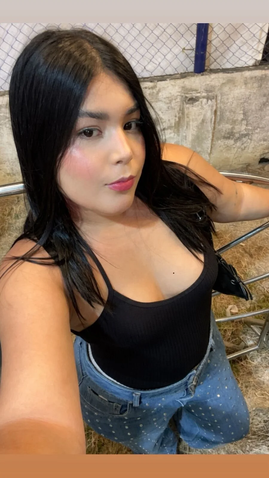 XXX Porn Photo of Nude amy_blunt1 3
