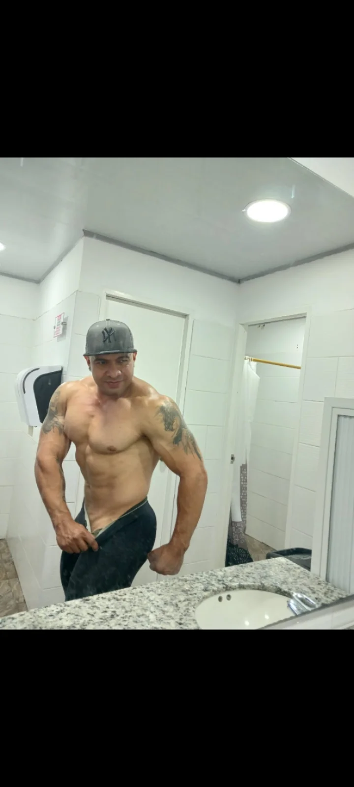 XXX Porn Photo of Nude brunolex 14