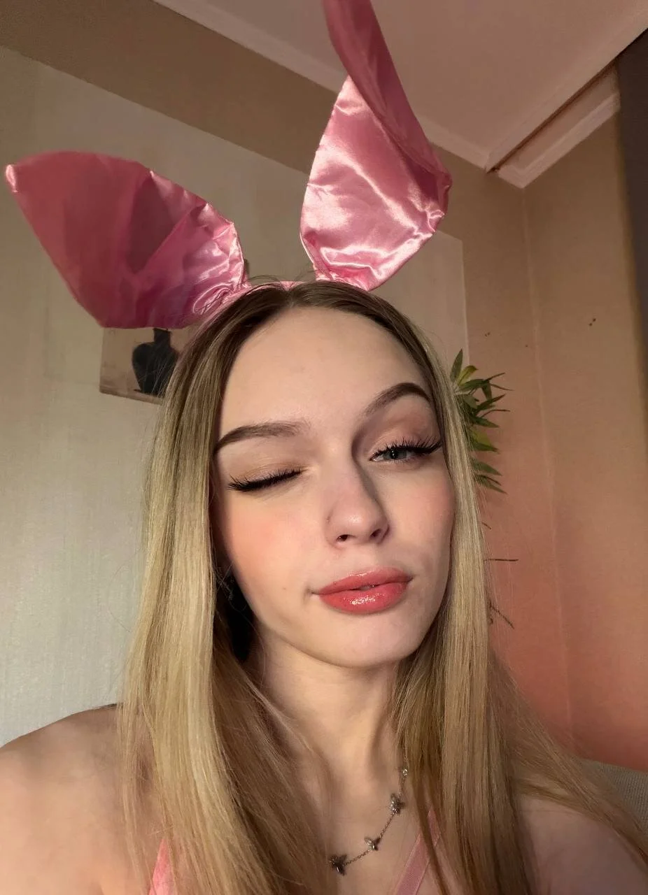 XXX Porn Photo of Nude AliceDarsY 13