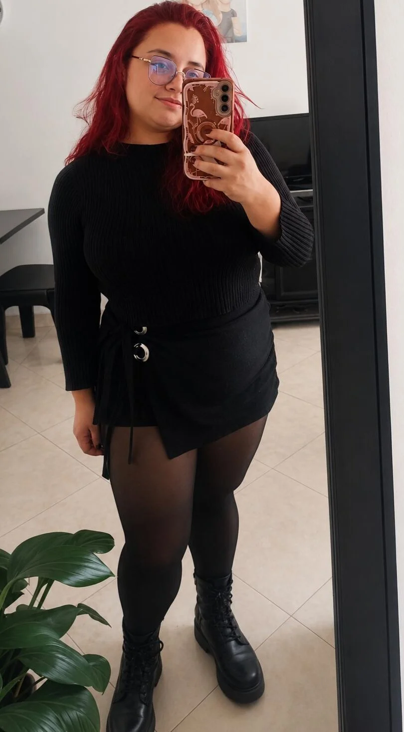 XXX Porn Photo of Nude CURVY-HORNY 6