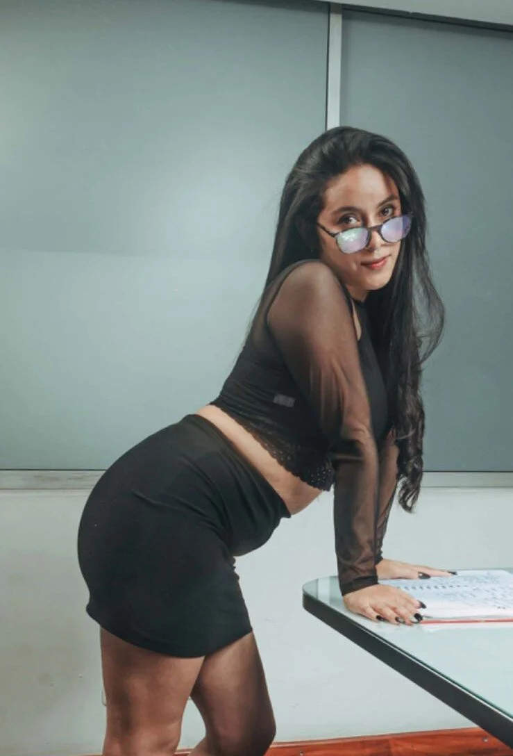 XXX Porn Photo of Nude Camila_IRoose 1