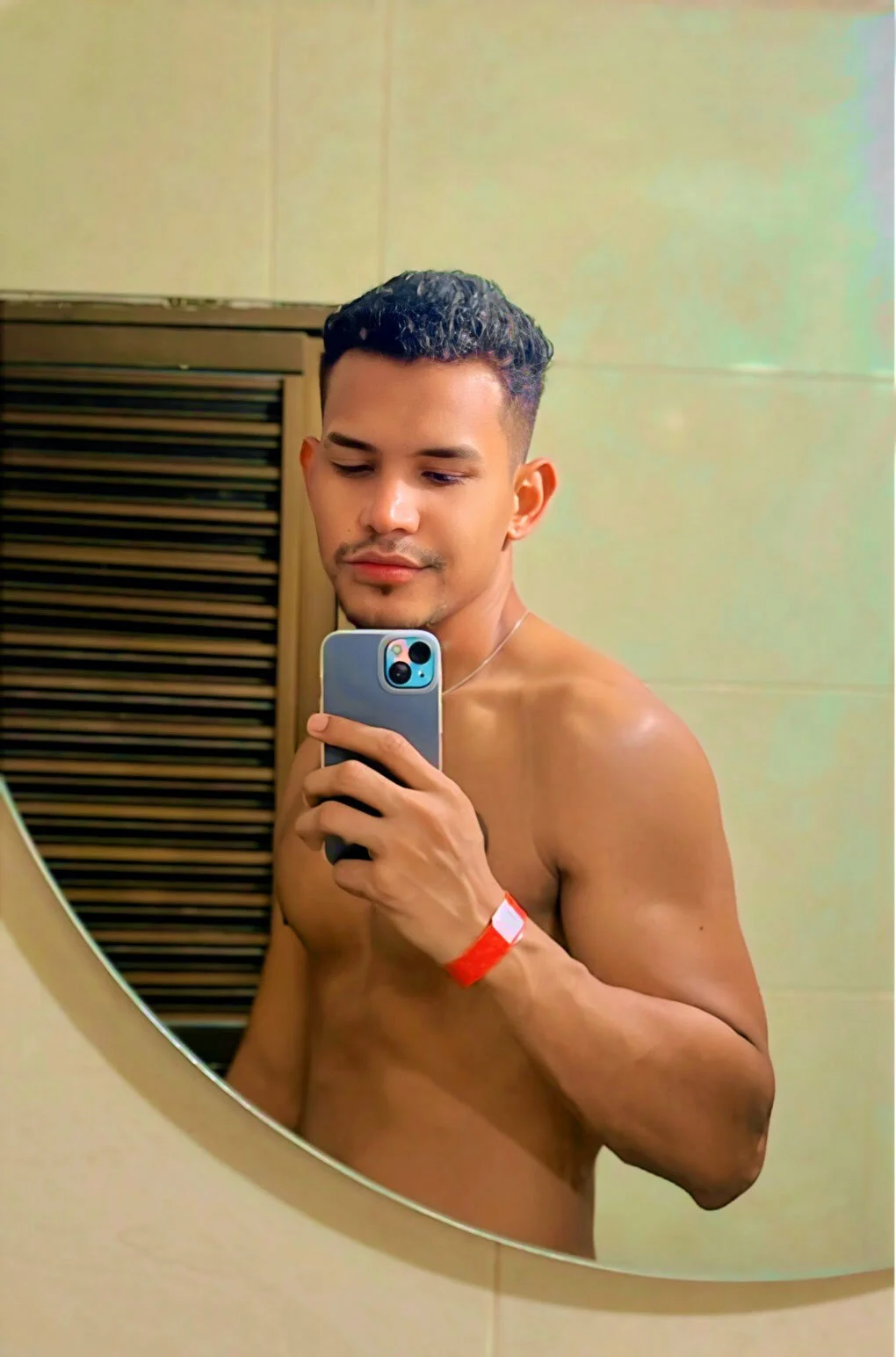 XXX Porn Photo of Nude dereckMillerx 3