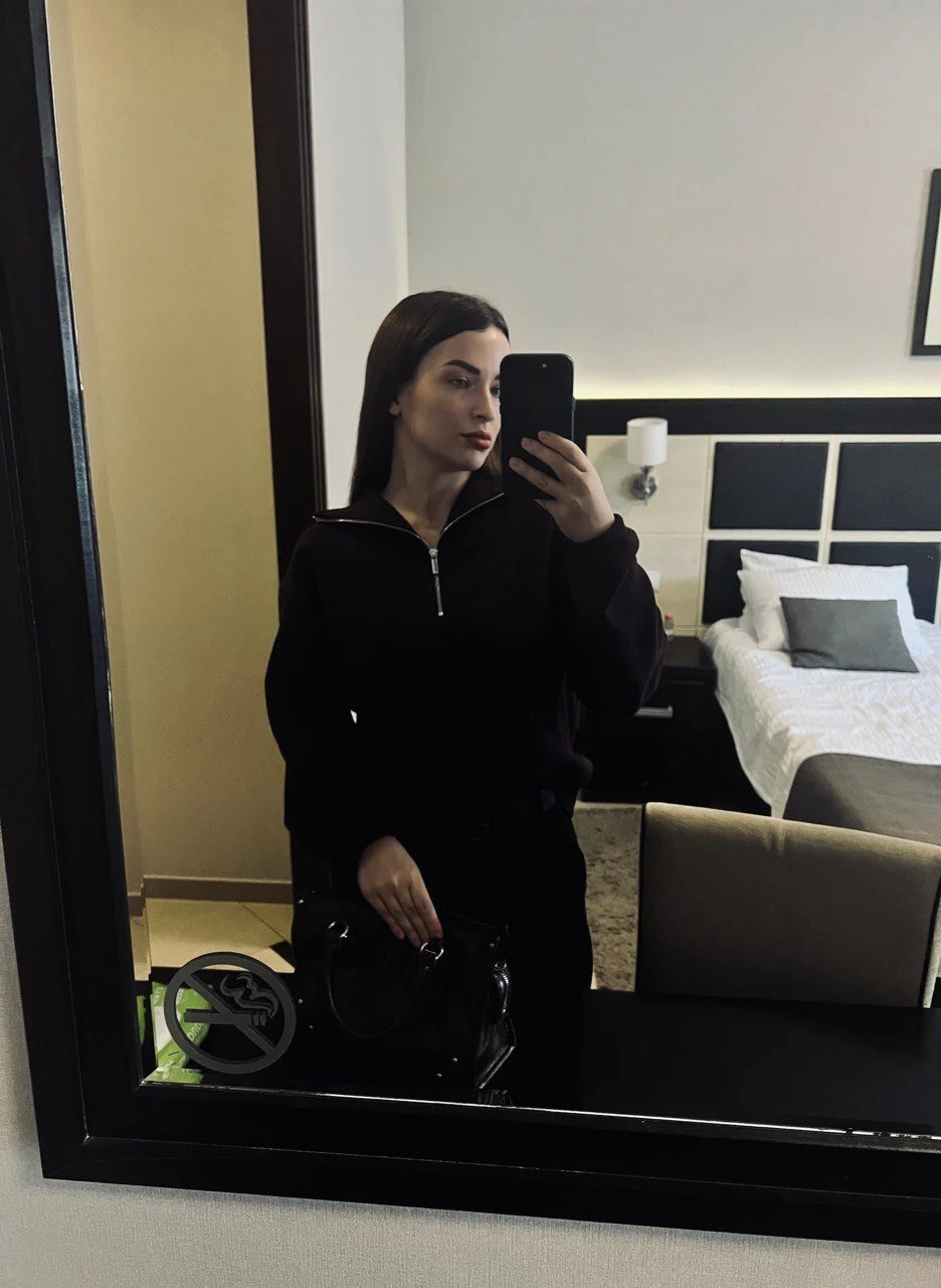 XXX Porn Photo of Nude Kira__love1 1
