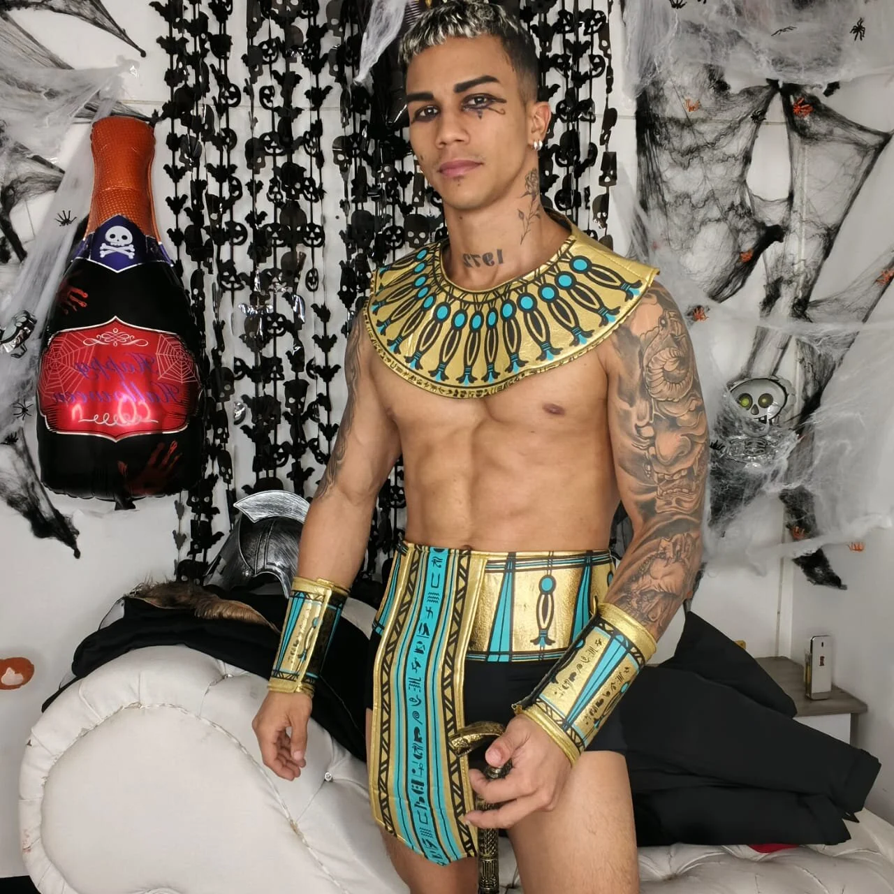 XXX Porn Photo of Nude Leonard_Price 38