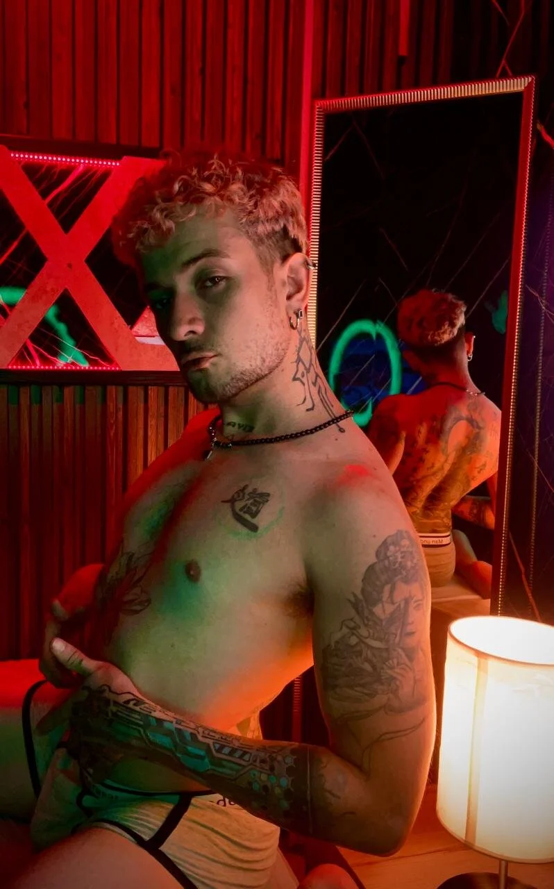XXX Porn Photo of Nude Neythancooper 7
