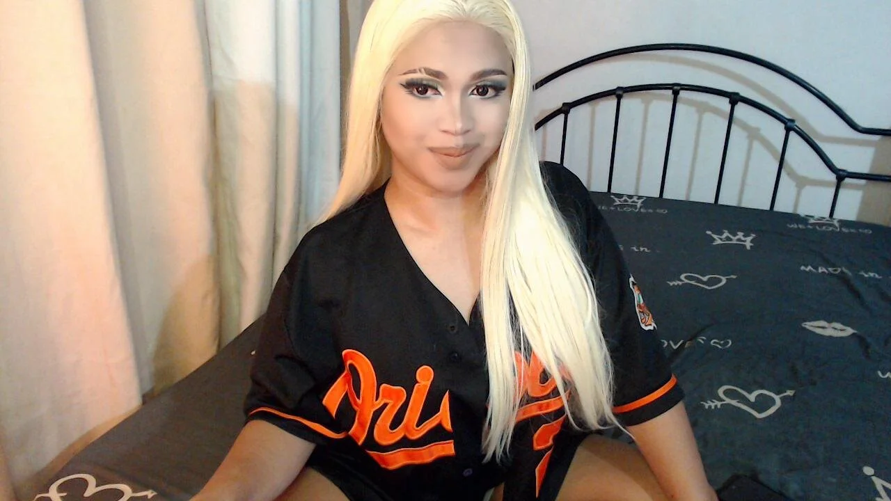 XXX Porn Photo of Nude GoldenTemptress 2