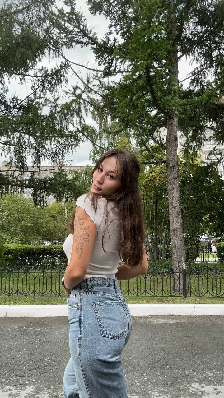 XXX Porn Photo of Nude honeybuns_lizzy 5