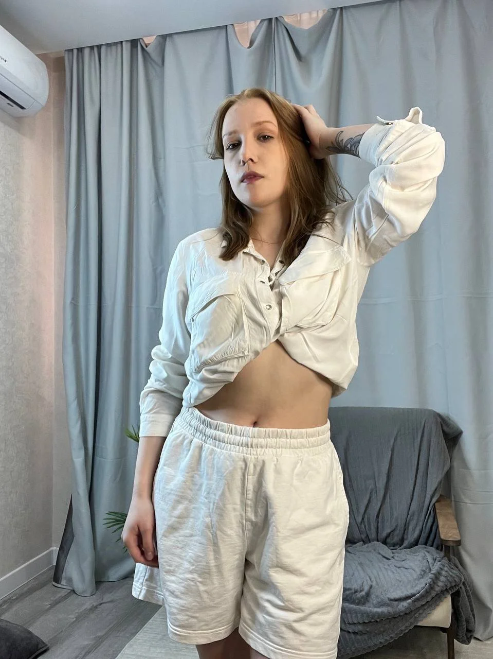 XXX Porn Photo of Nude Meyesterday 23