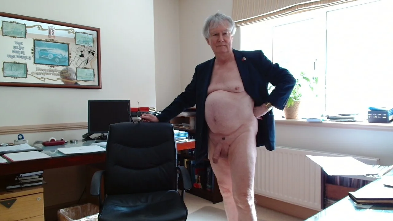 XXX Porn Photo of Nude alan_inlondon 71