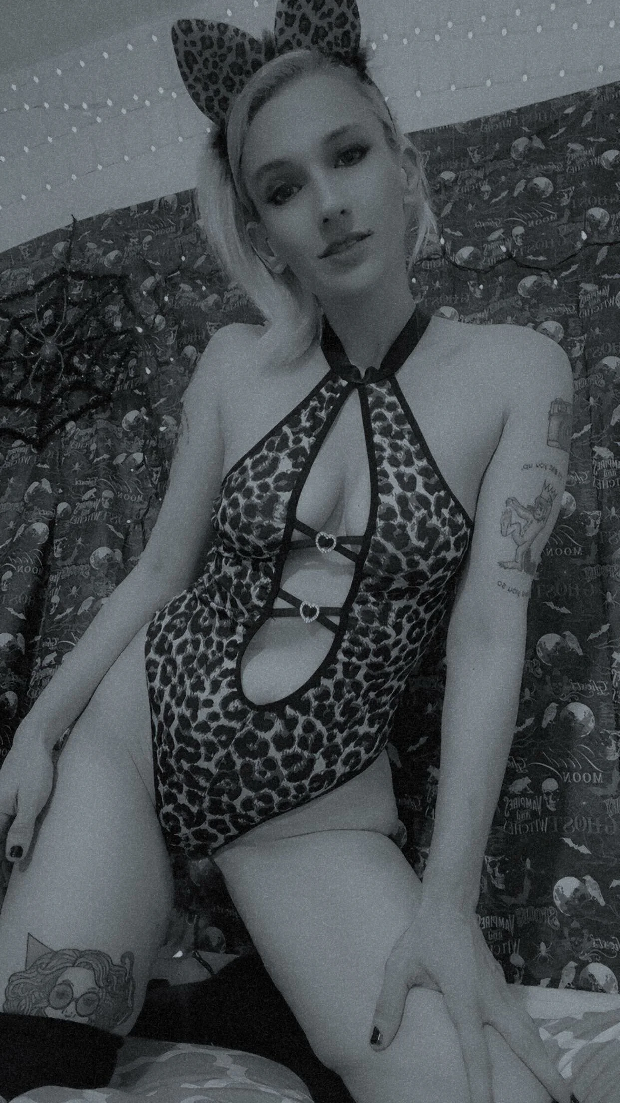XXX Porn Photo of Nude Cute_femme 3