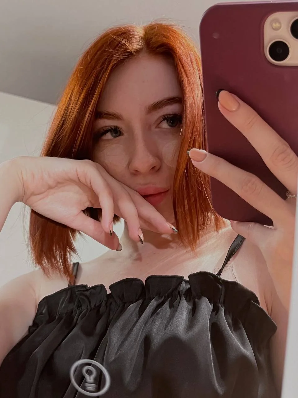 XXX Porn Photo of Nude Cuteroxyfoxy 3