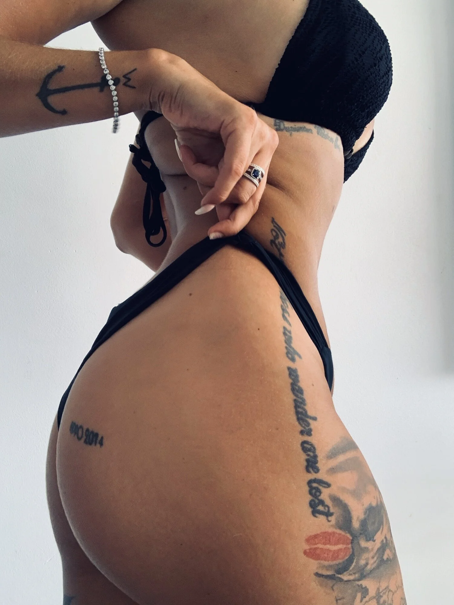 XXX Porn Photo of Nude MilfMayaxUKx 18
