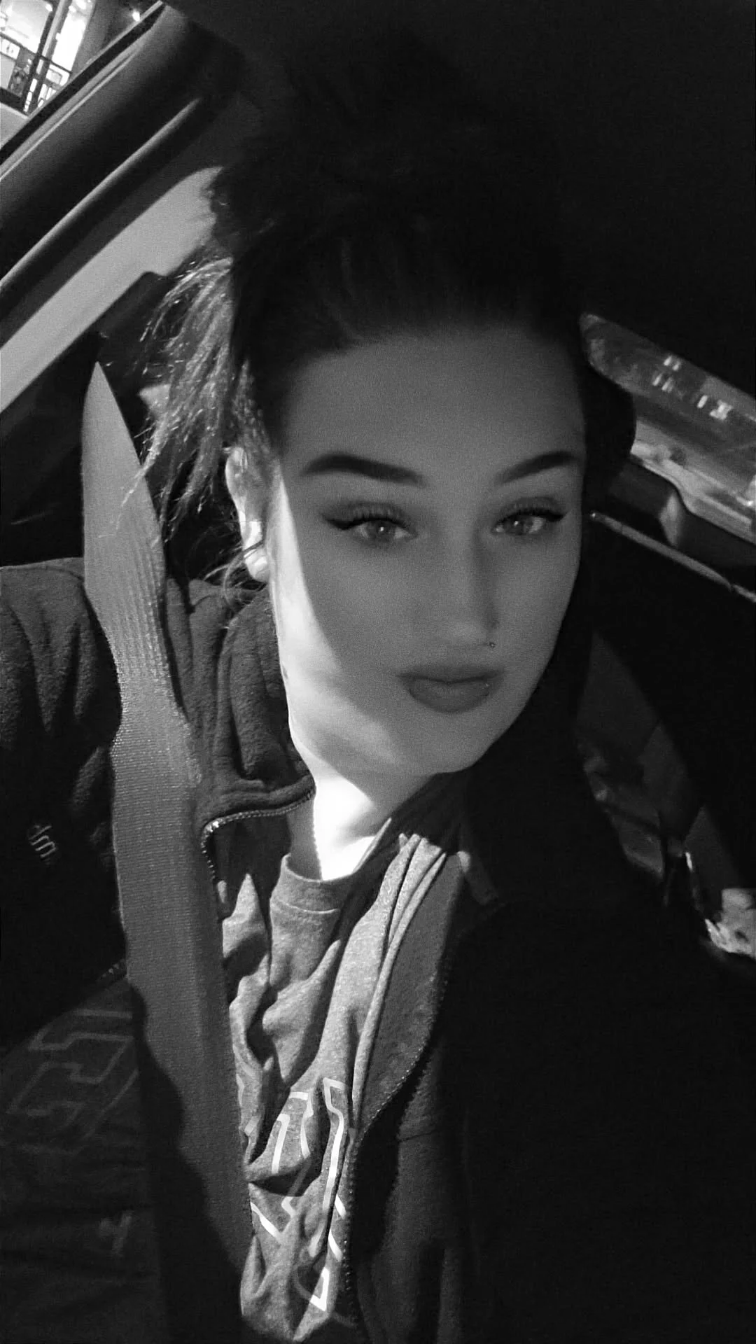 XXX Porn Photo of Nude BabygurlJay 18