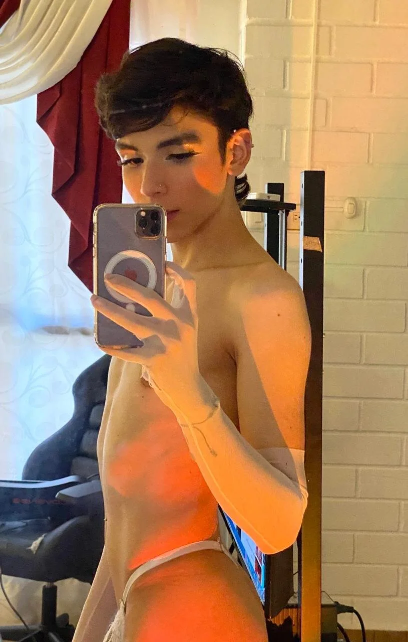 XXX Porn Photo of Nude thommy_thompson 30