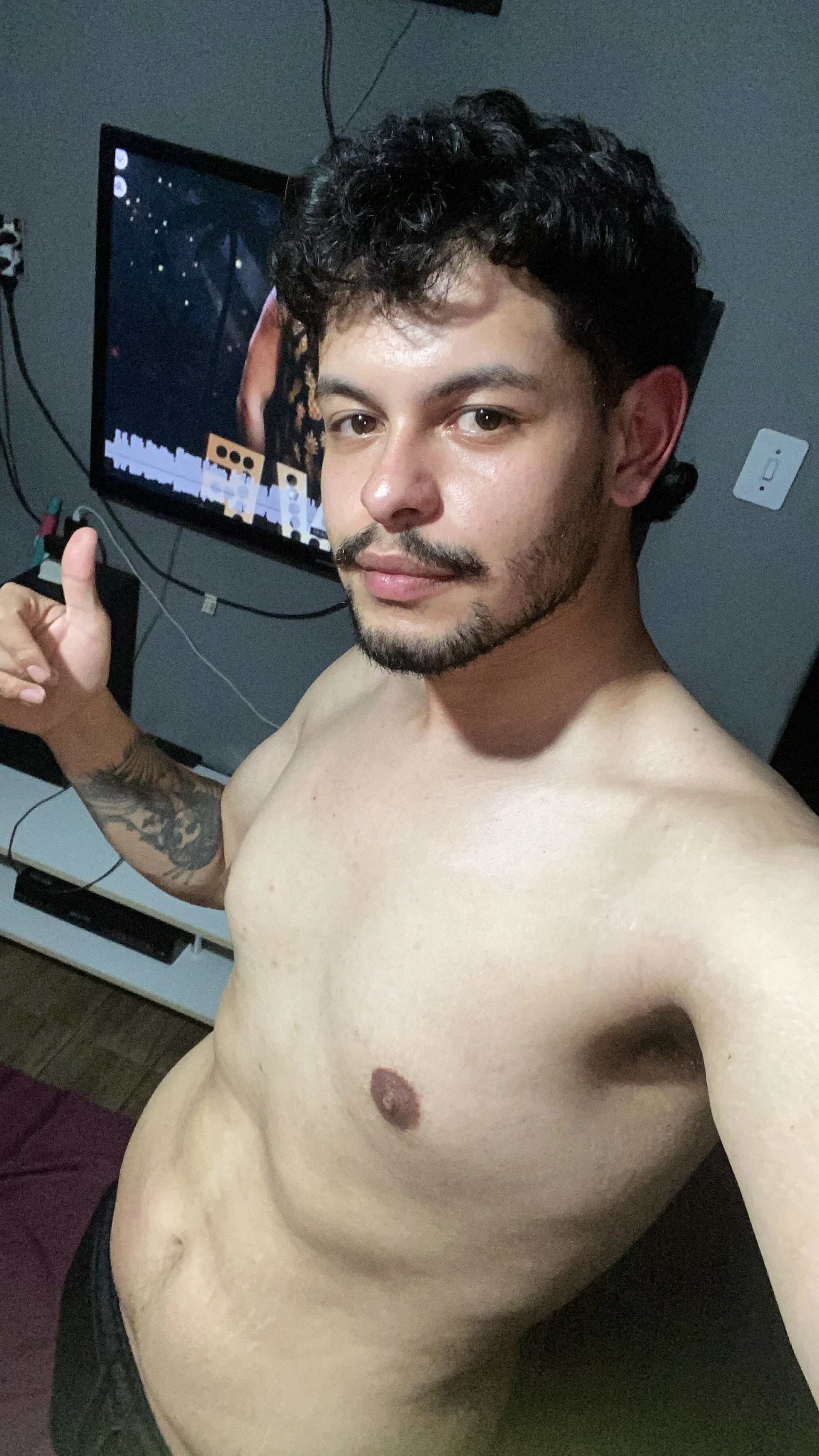 XXX Porn Photo of Nude luanbig 1