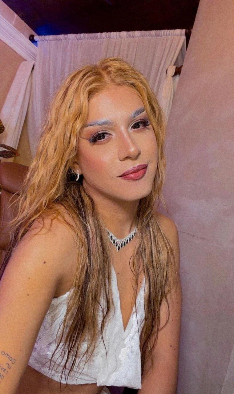 XXX Porn Photo of Nude emma_dragon 3