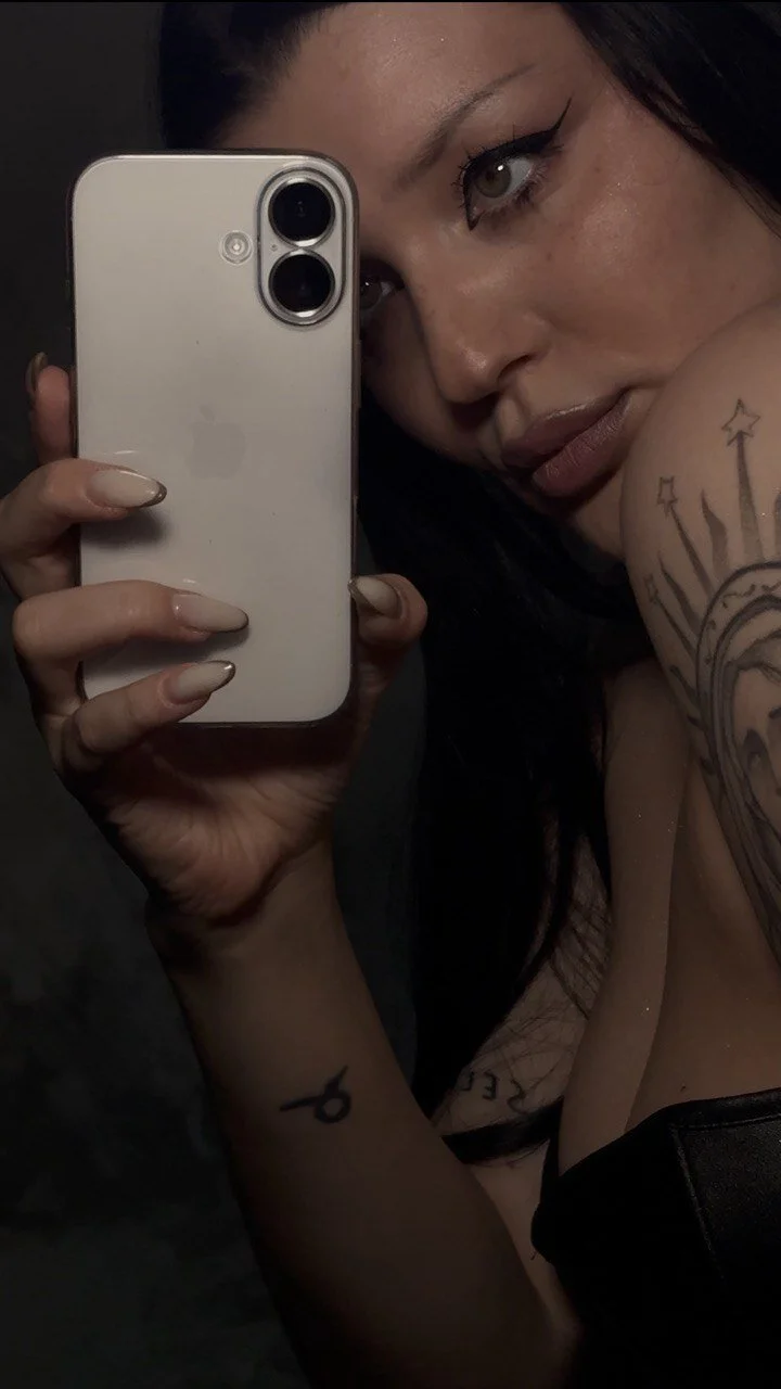 XXX Porn Photo of Nude Michele_Greenn 21