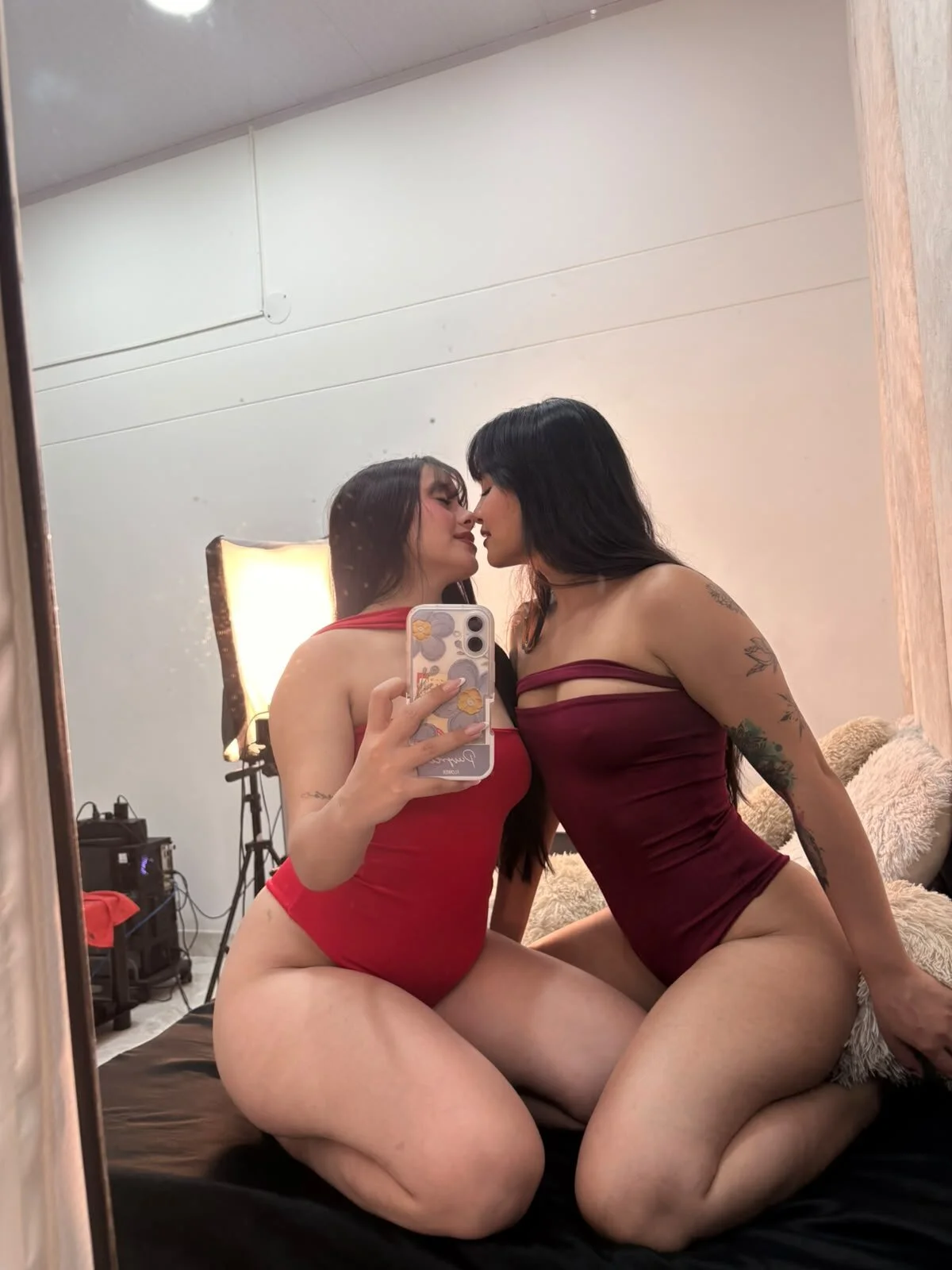 XXX Porn Photo of Nude twodesiressary 24
