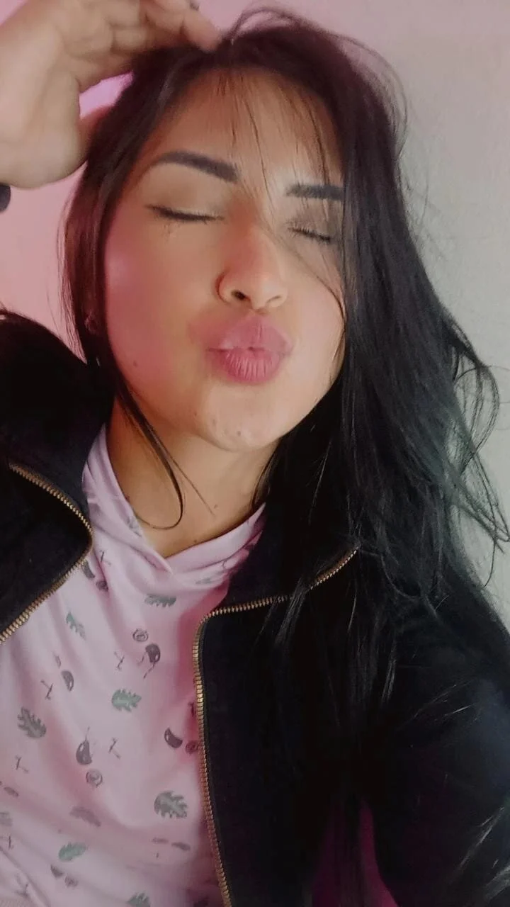 XXX Porn Photo of Nude Emy_cutee 2