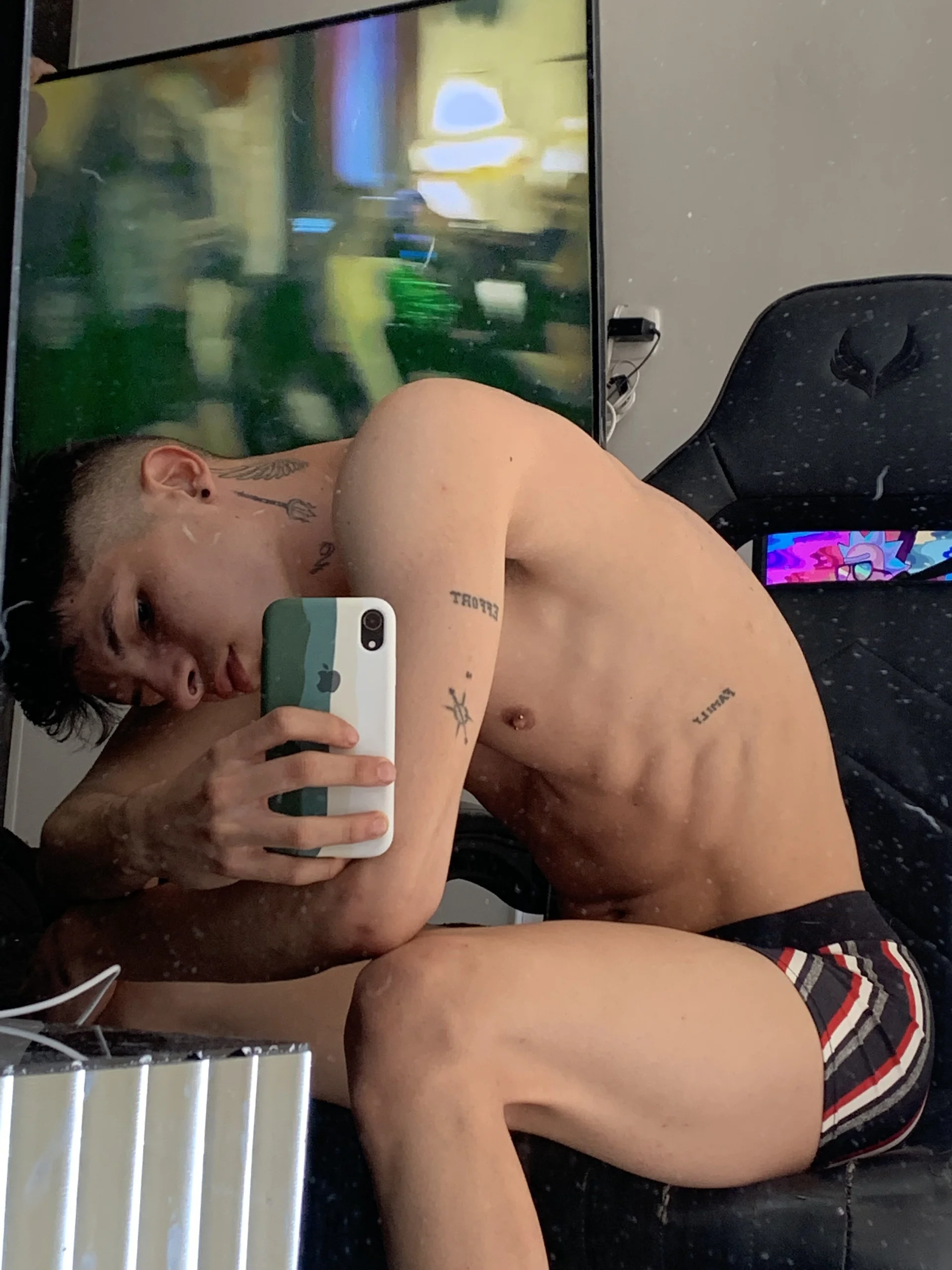 XXX Porn Photo of Nude harrisoncuper 2
