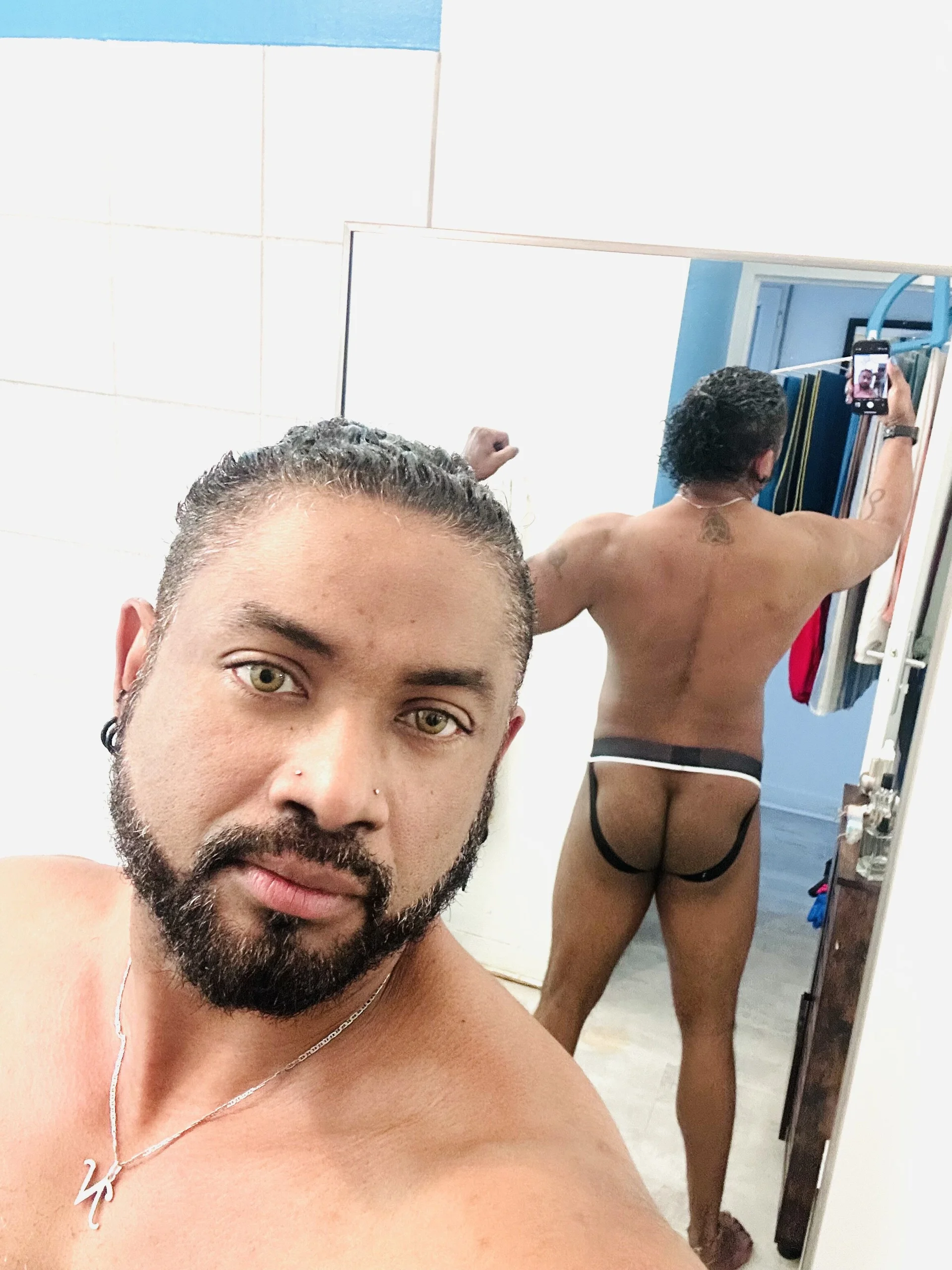 XXX Porn Photo of Nude DildoPlayer33 2