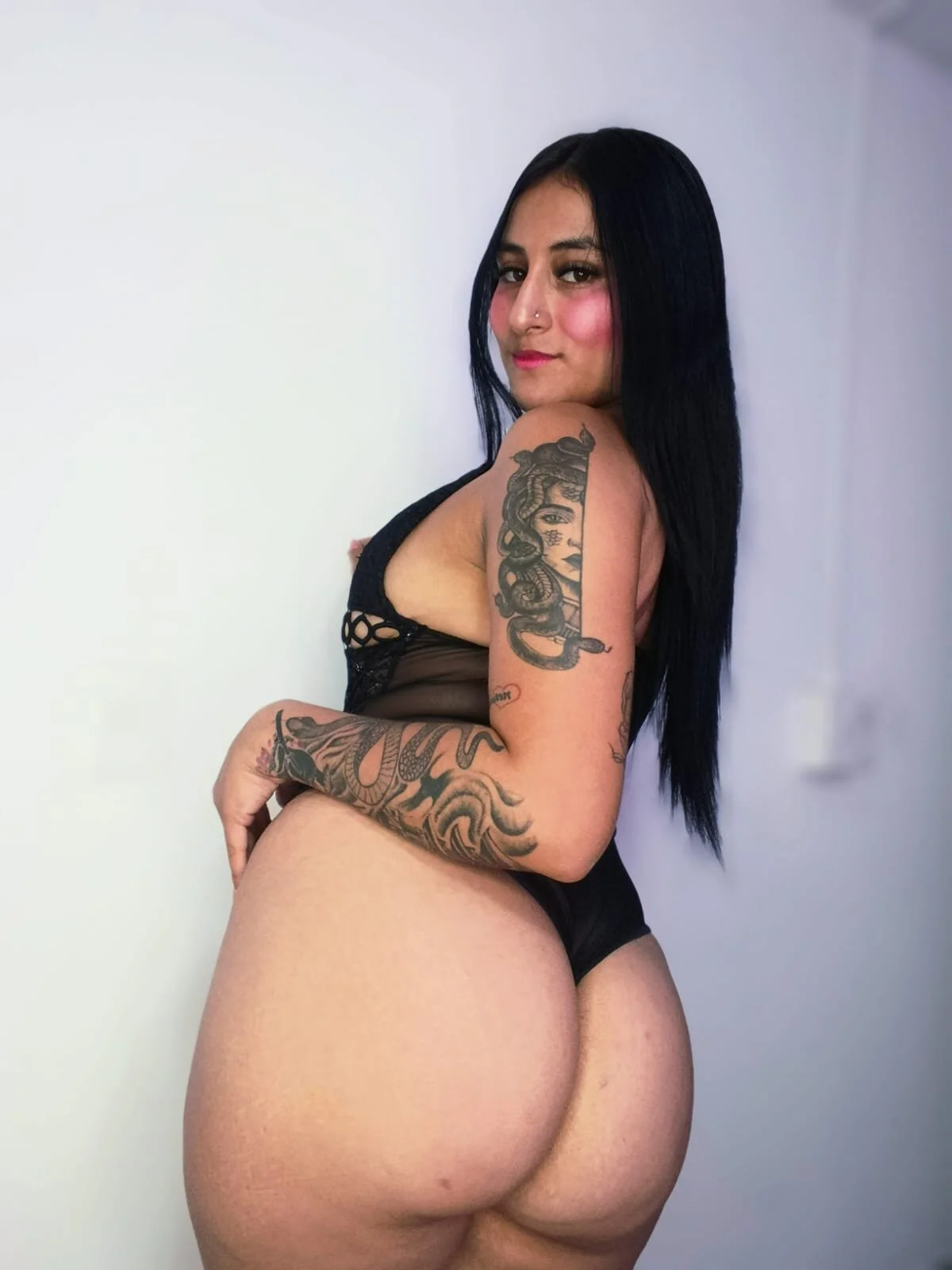XXX Porn Photo of Nude Ibbie_drastic 4