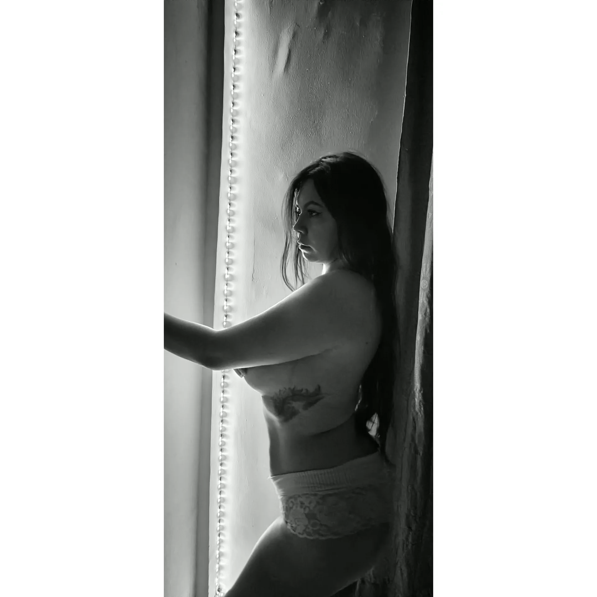 XXX Porn Photo of Nude Megan_Roouse 9