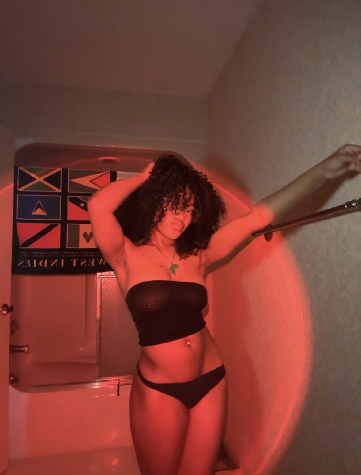XXX Porn Photo of Nude lifeoftt_19xx 48