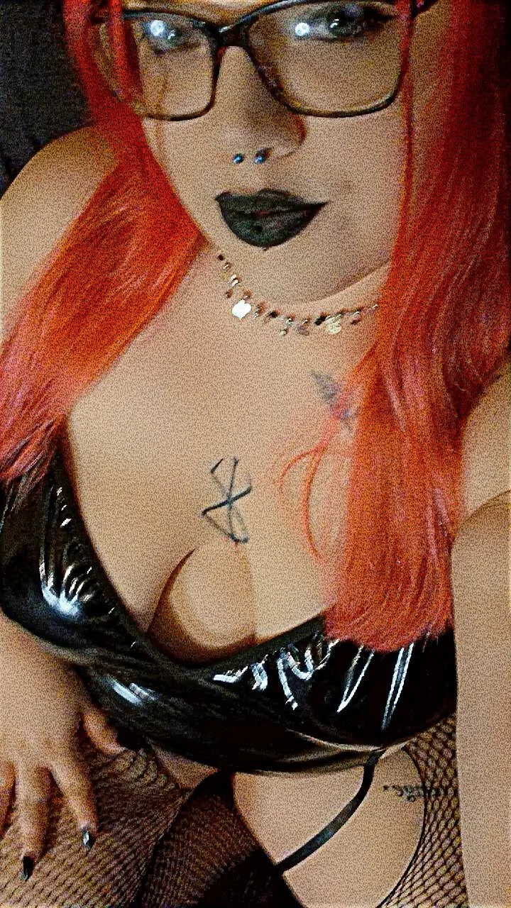 XXX Porn Photo of Nude GoddessDess 3