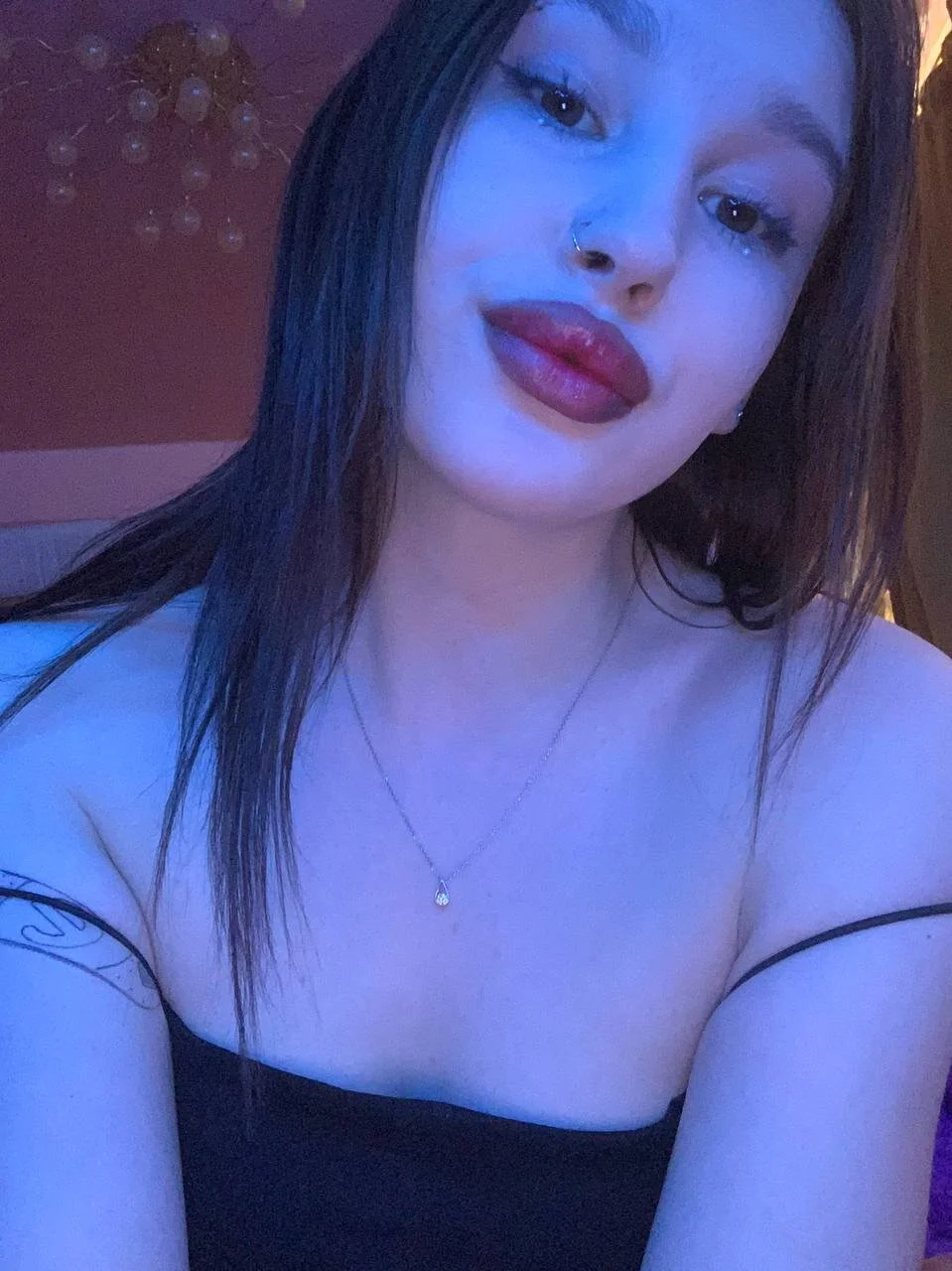 XXX Porn Photo of Nude EvelinaLuu 3