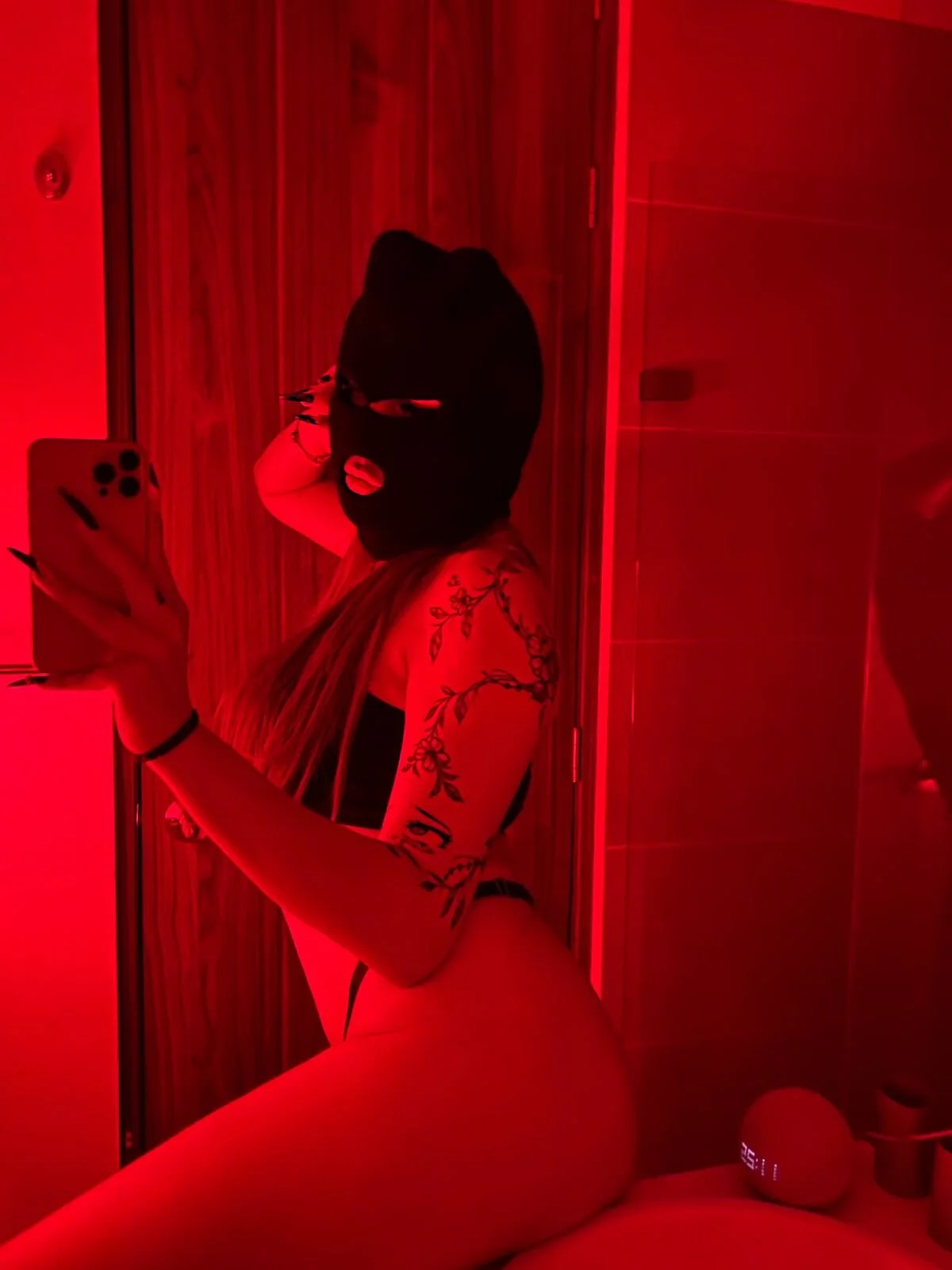 XXX Porn Photo of Nude im_sol_ 42