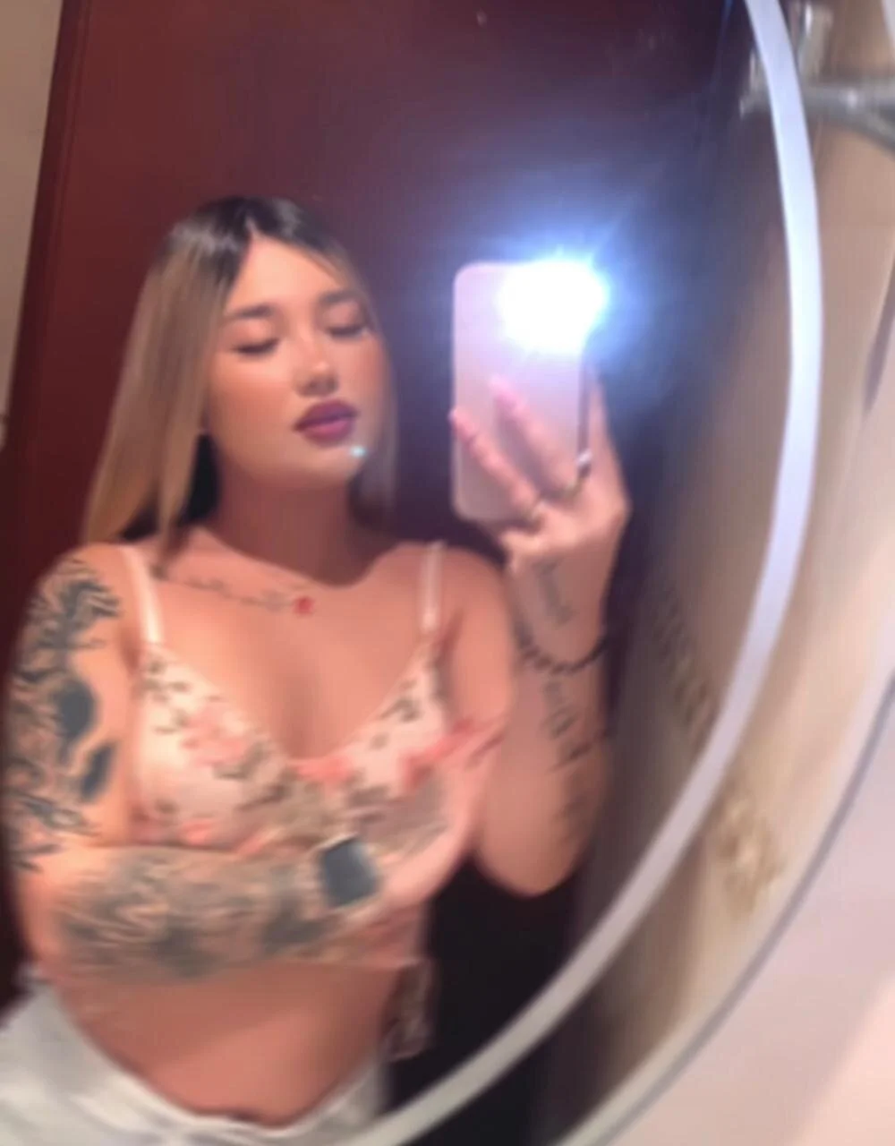 XXX Porn Photo of Nude Lyon_and_Kitana_ 2