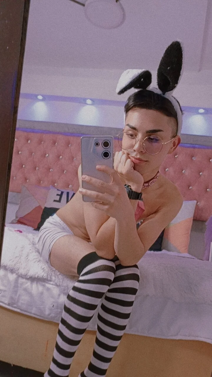XXX Porn Photo of Nude OwenBluee 1