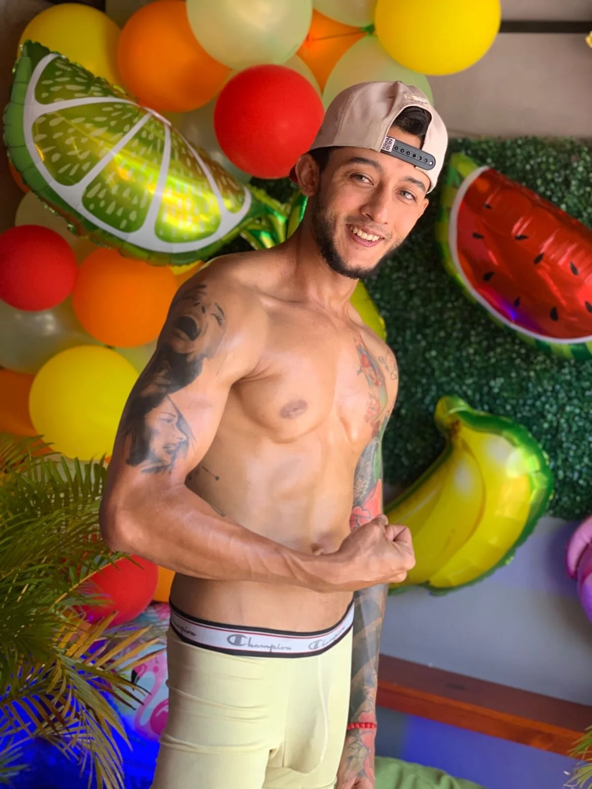 XXX Porn Photo of Nude jonas_conor 21