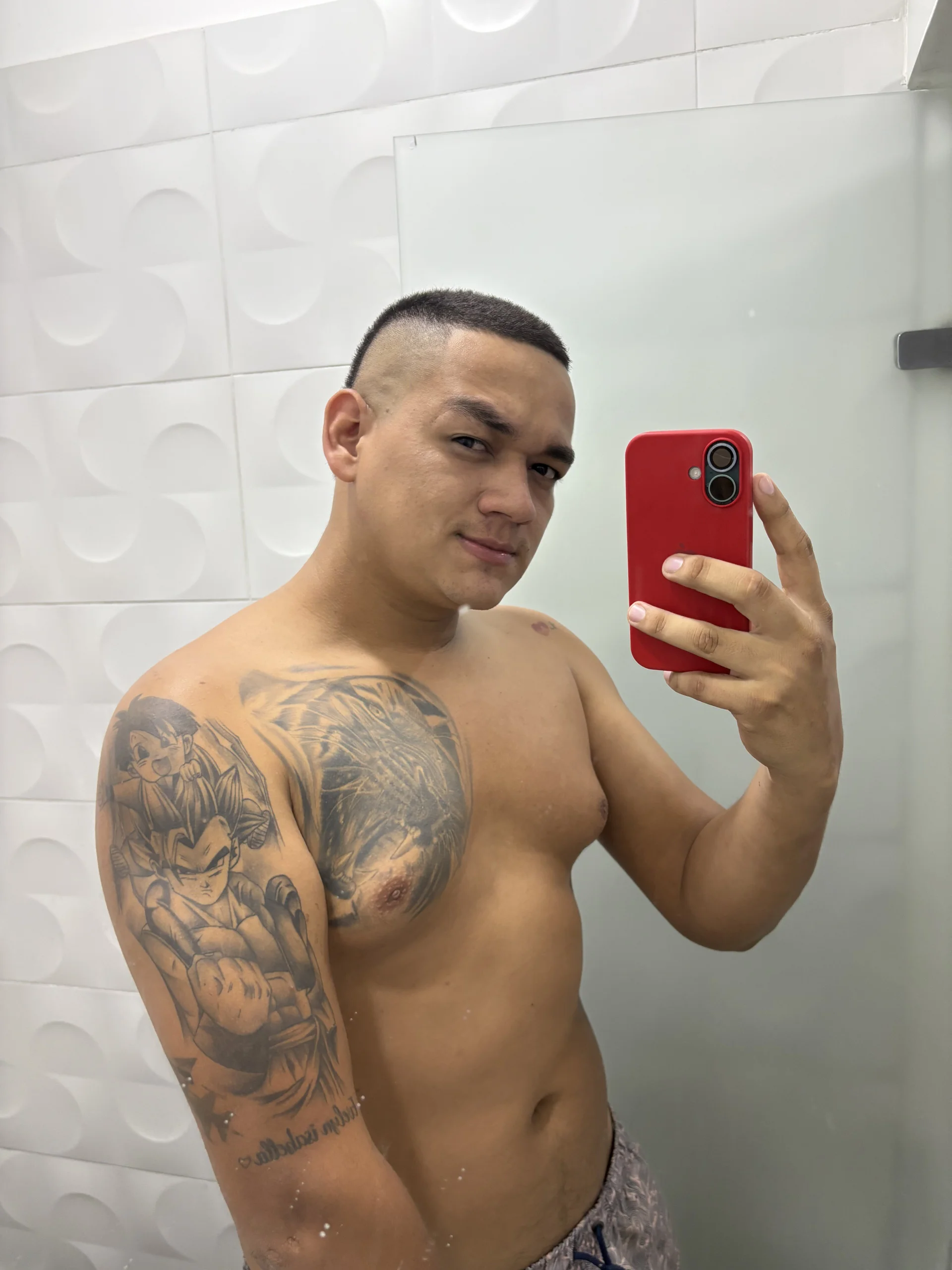 XXX Porn Photo of Nude Camiloperez7729 3