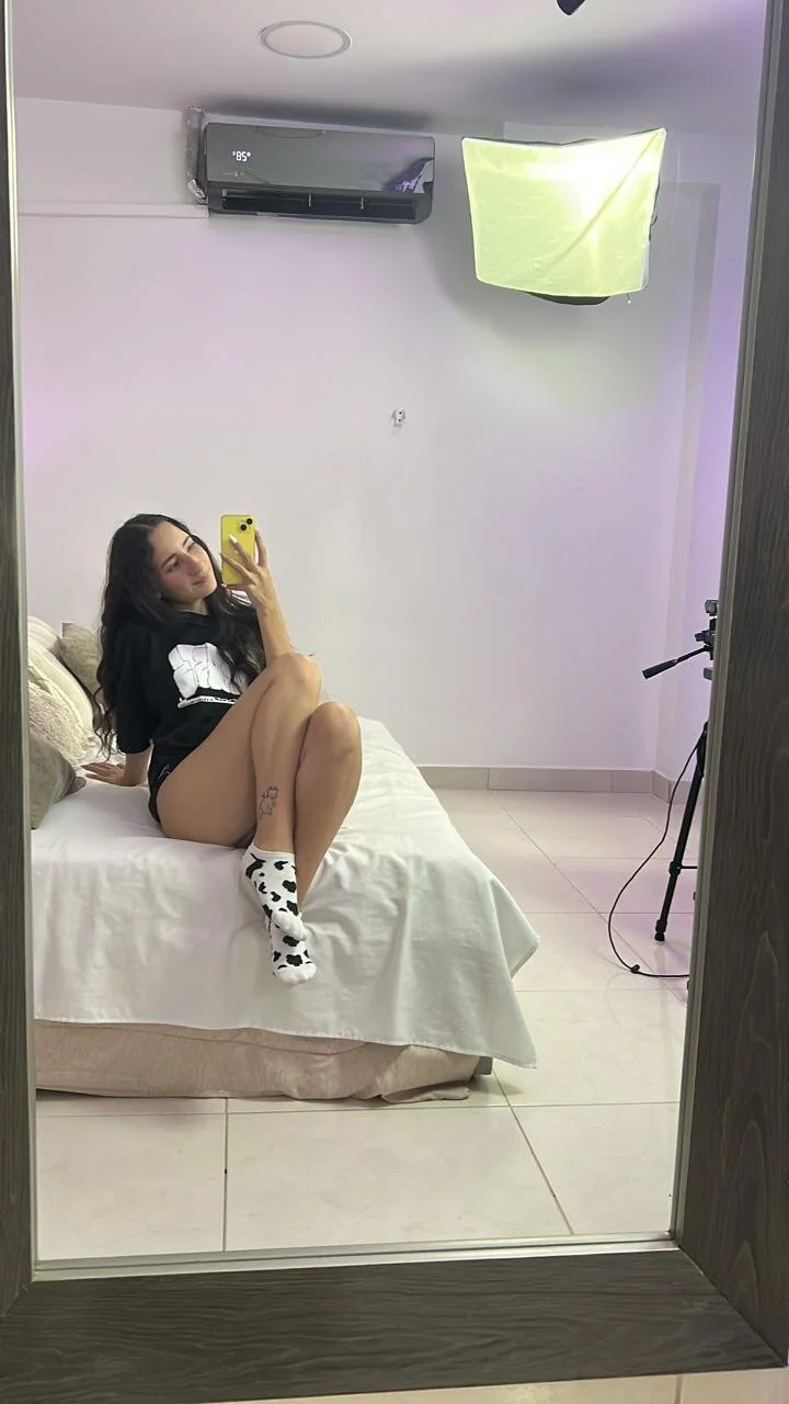 XXX Porn Photo of Nude KatiaMillam 4