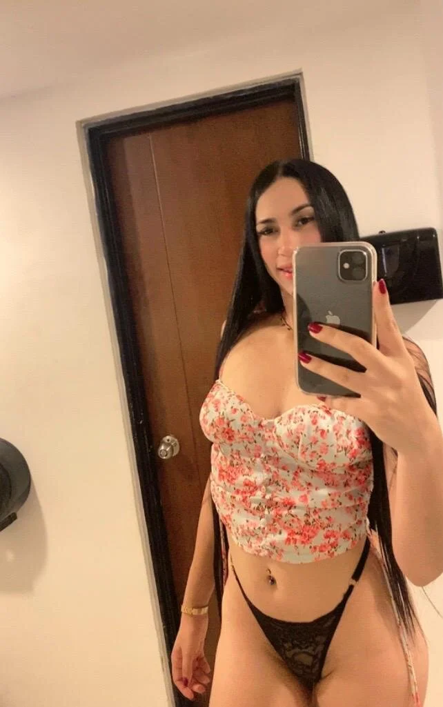 XXX Porn Photo of Nude isa_rousse25 1