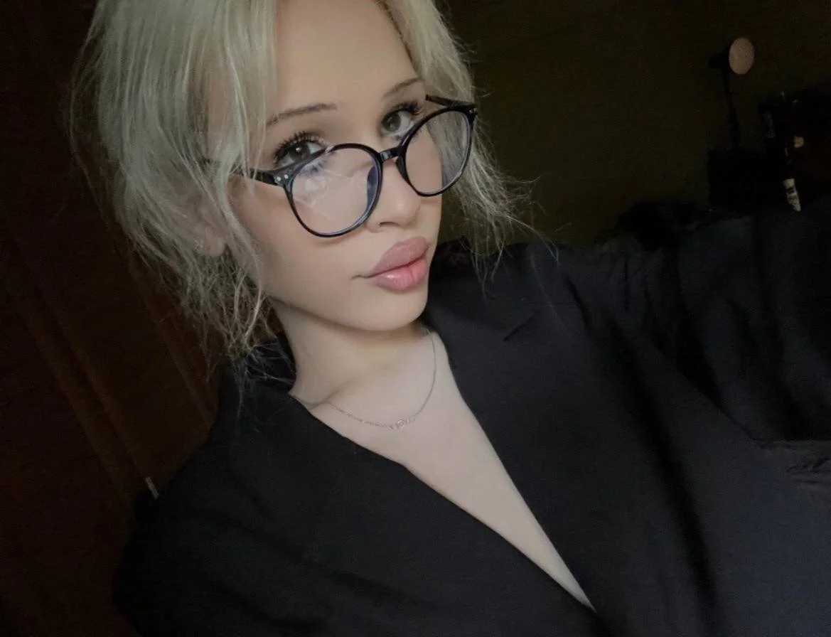 XXX Porn Photo of Nude KristiFlash 1