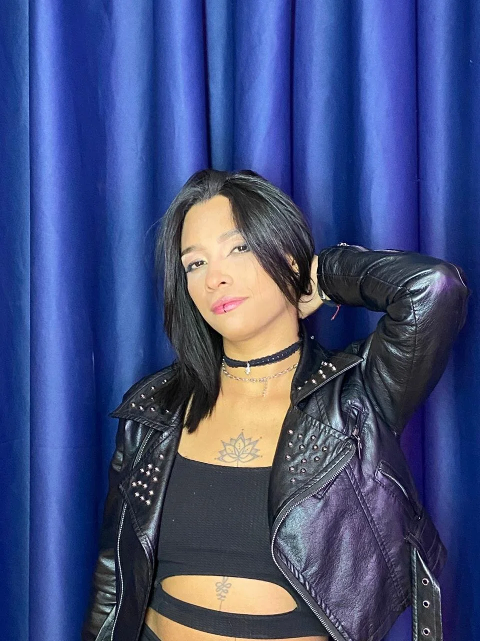 XXX Porn Photo of Nude Rommen_N_Zoe 17