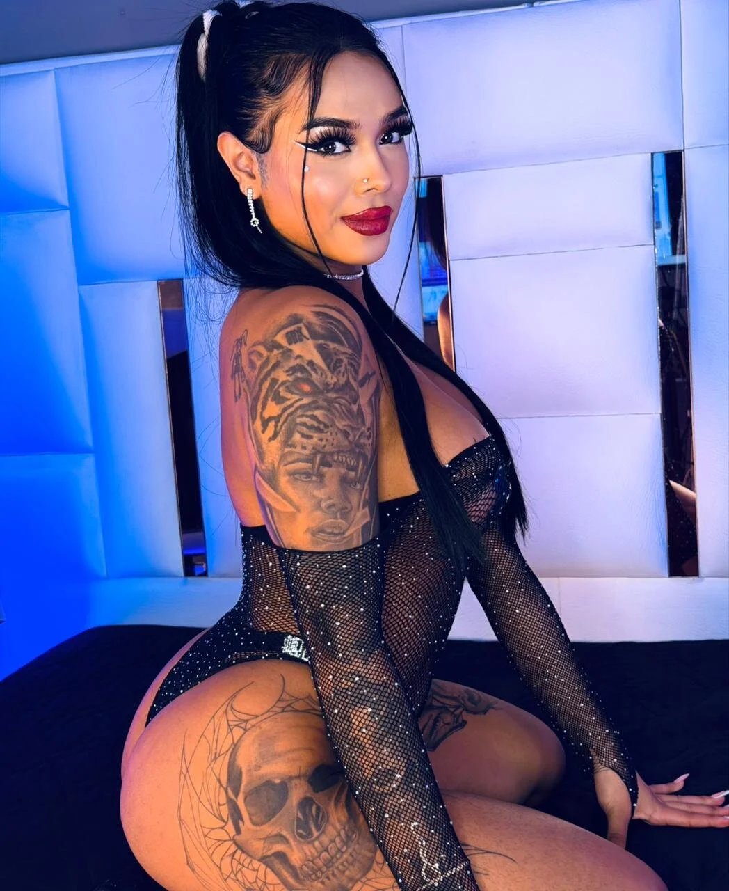 XXX Porn Photo of Nude tinaqueen_noa 145