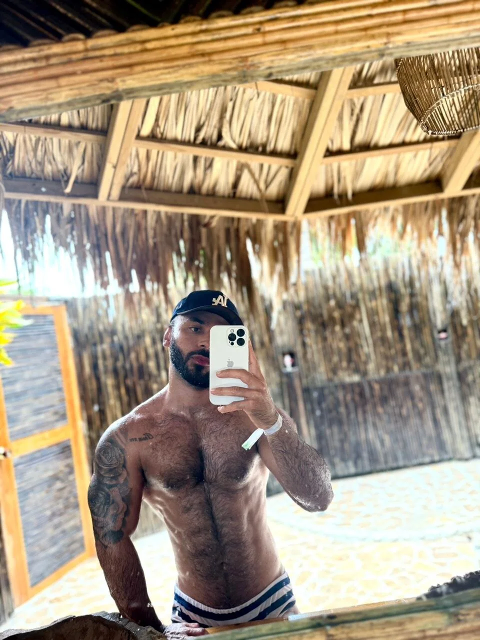 XXX Porn Photo of Nude tomy_scoot 6