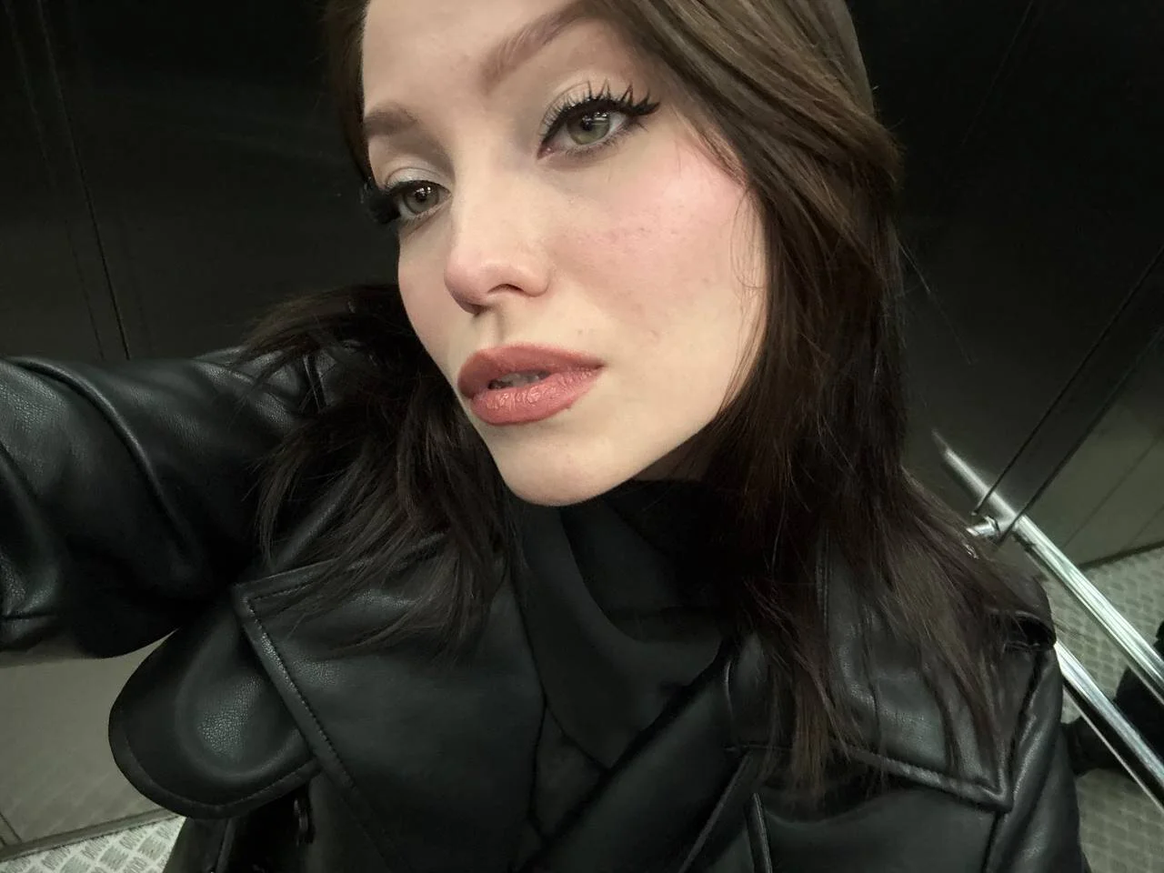 XXX Porn Photo of Nude crimson_ellie0 8