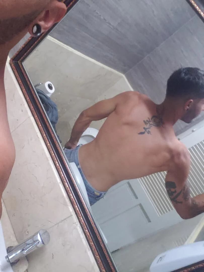 XXX Porn Photo of Nude Mr_Cuba 3
