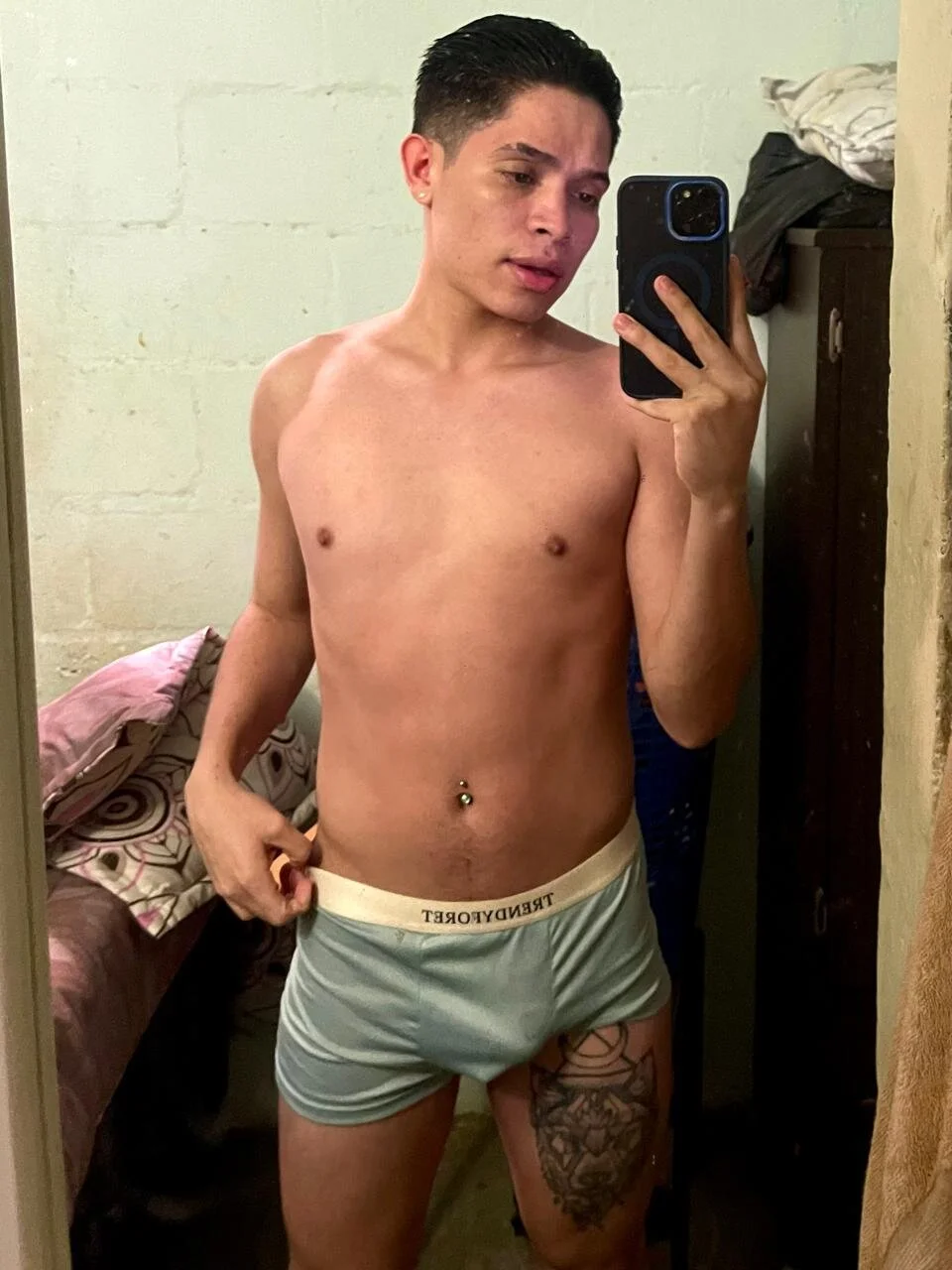 XXX Porn Photo of Nude Edison_S 3