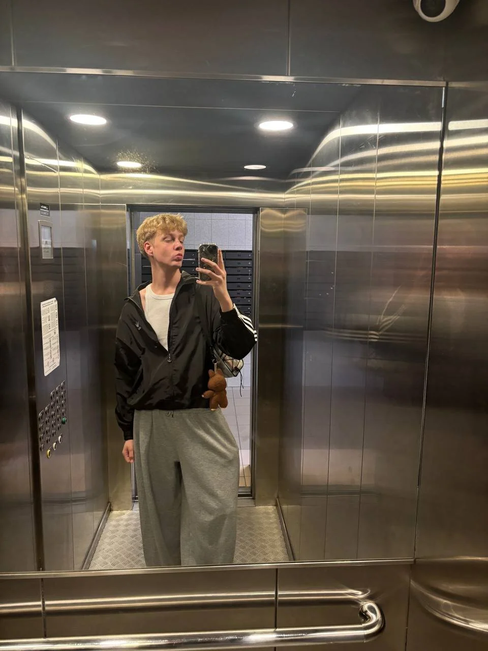XXX Porn Photo of Nude olivertasty 2