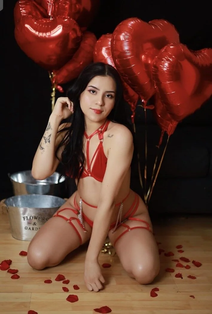 XXX Porn Photo of Nude Trixie_pop 14